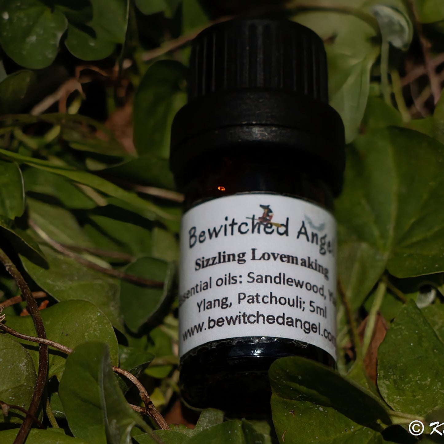 Sizzling Lovemaking Essential Oil