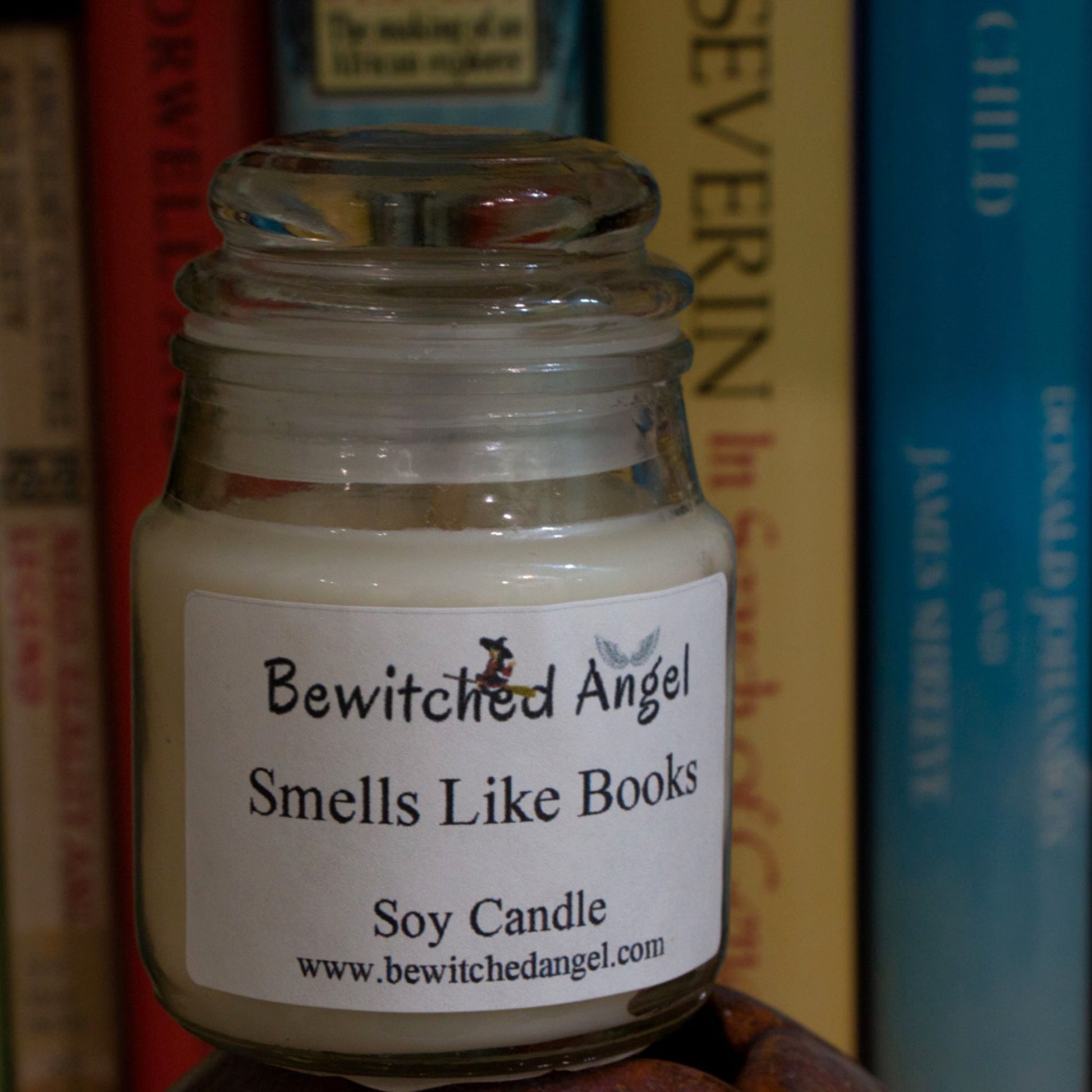 candle that smells like books